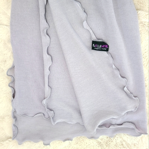 Lightweight Gray Rollawrap Scarf - Picture 2 of 2